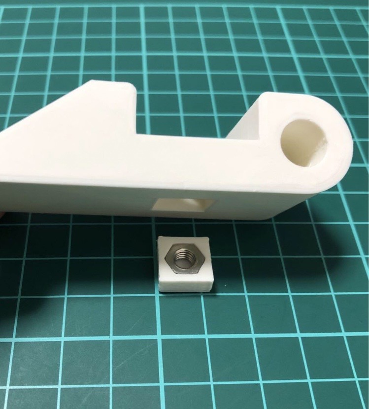 3Dプリンターで作ったサンドペーパーホルダー②